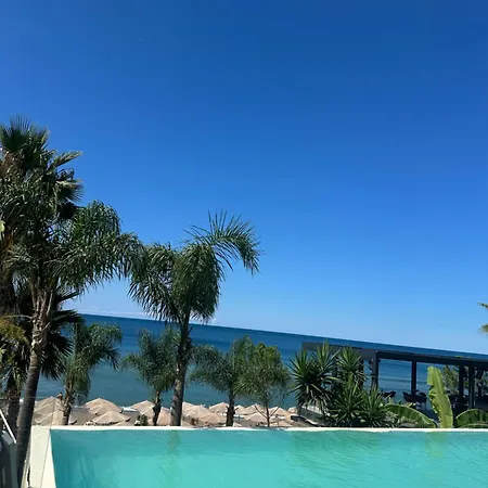 Ilyonis Mias Apartment